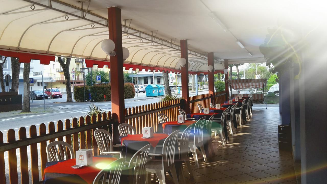 Hotel Edera Lido di Jesolo Exterior photo